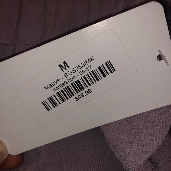 E. Leigh’s Mauve Shorts !!NWT!! - Picture 2 of 5